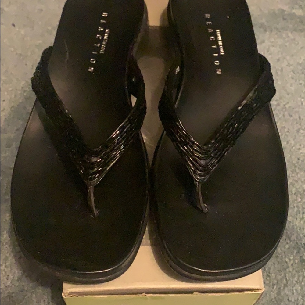 New! With box!Kenneth Cole black sandals